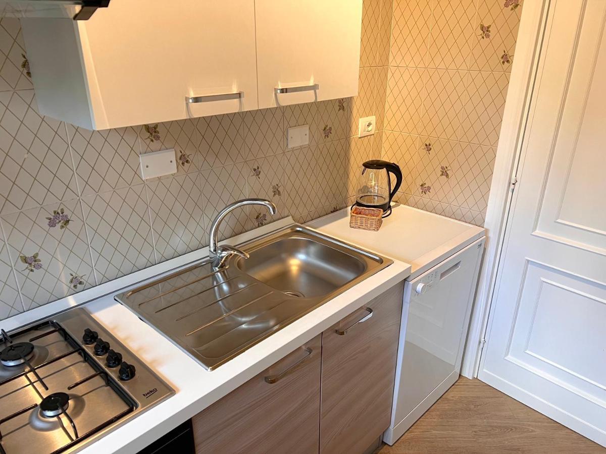 Apartment Charming Apartments, Steps From The