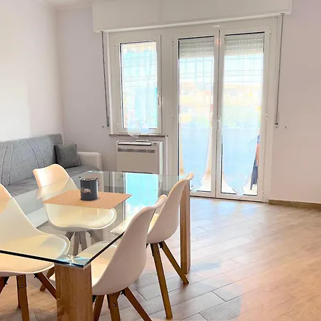 Alghero Charming Apartments, Steps From The Beach Room photo